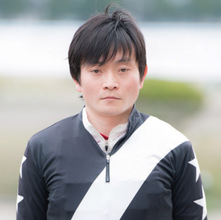 服部 大地 写真