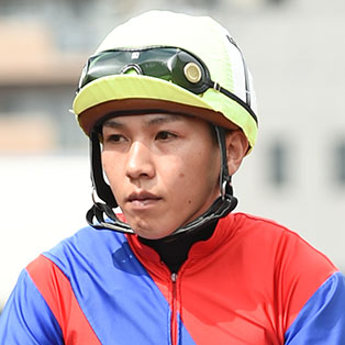 實川 純一 写真