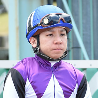 國分 祐仁 写真