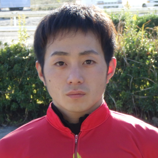 山崎 雅由 写真